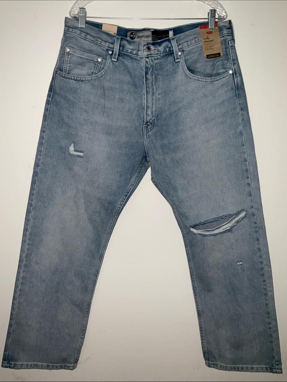 Levi's Silver Tab Straight Leg Ripped Light Wash Size 36x30 NWT